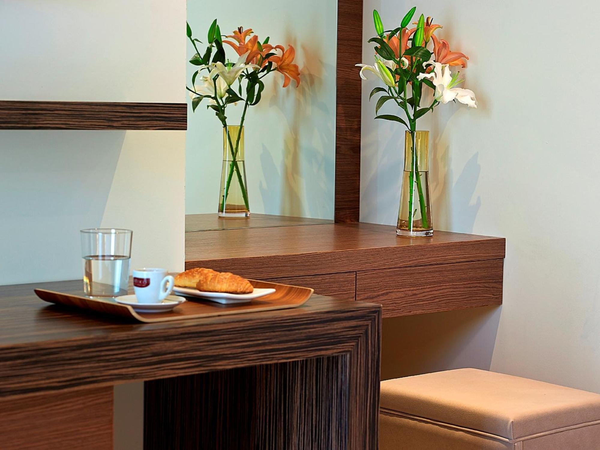Elotis Suites (Adults Only) Agia Marina  Ruang foto